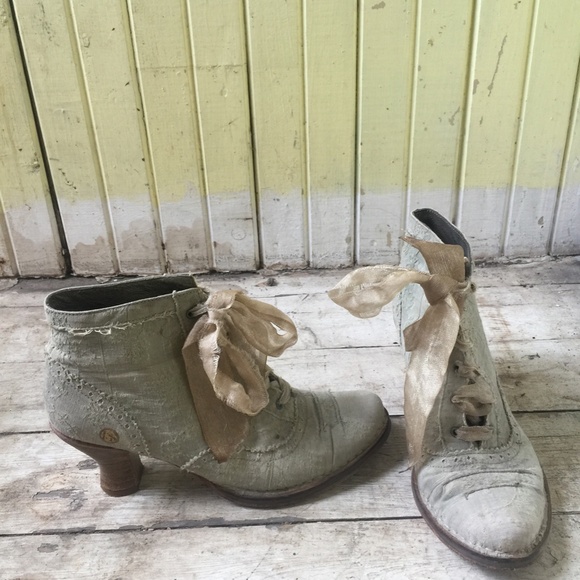 Victorian Boots - Picture 2 of 3